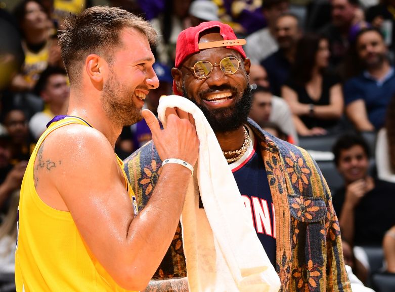 nba全场比赛回放录像_(nba全场比赛回放录像微博视频)