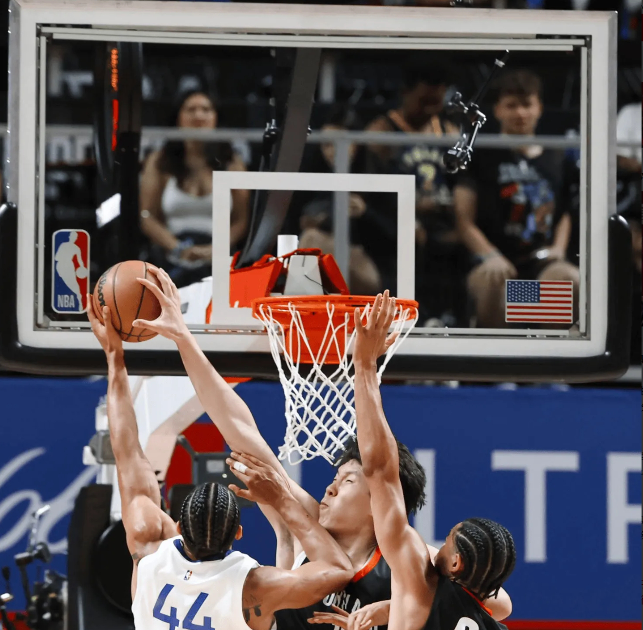 包含NBA常规赛开拓者客场125-117力克鹈鹕杨瀚森未出场阿夫迪亚32分的词条