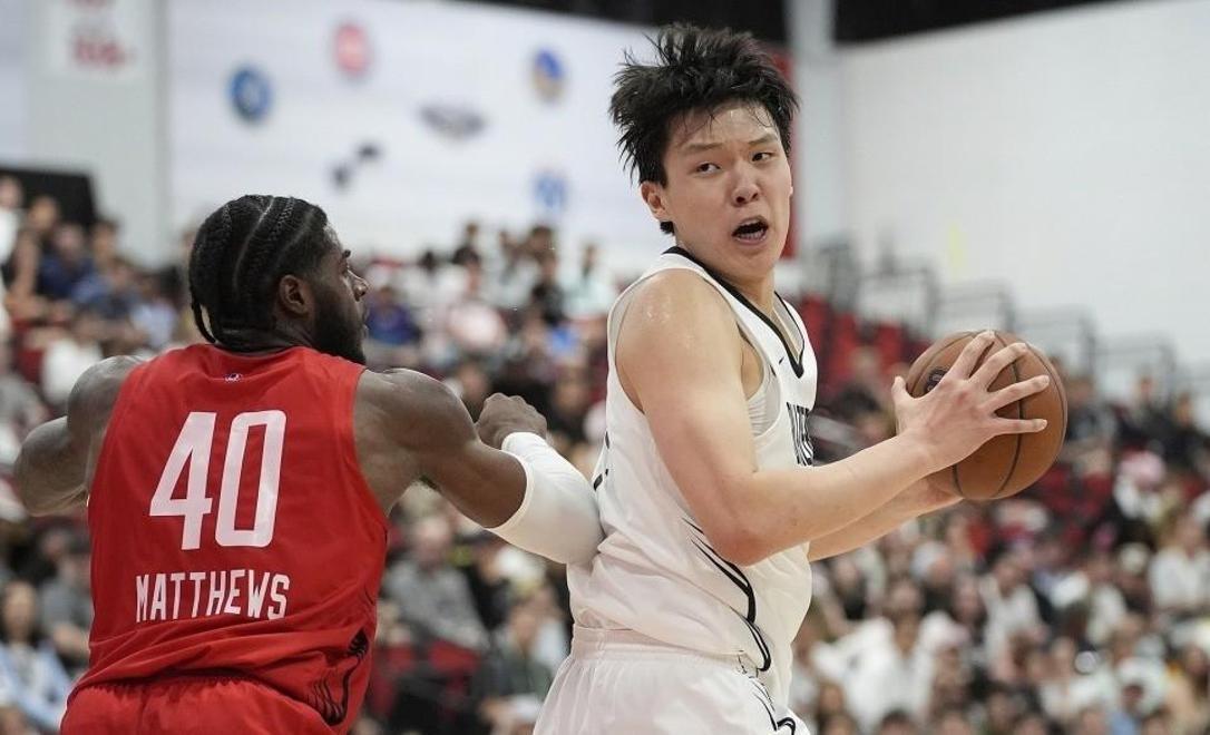 杨瀚森连续5场被弃用代理教练对其努力表示肯定的简单介绍