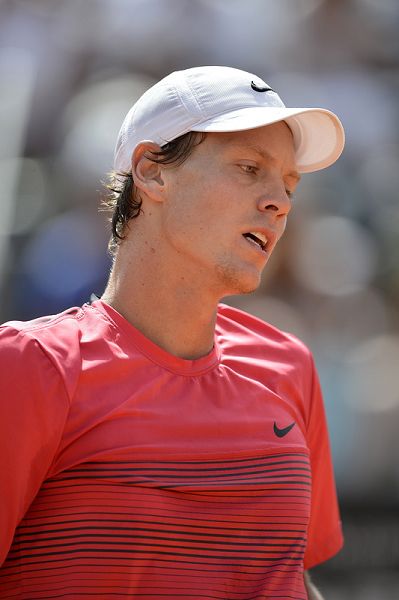 邓超被NBA球星盖帽后愣在原地近4秒表情无奈引热议