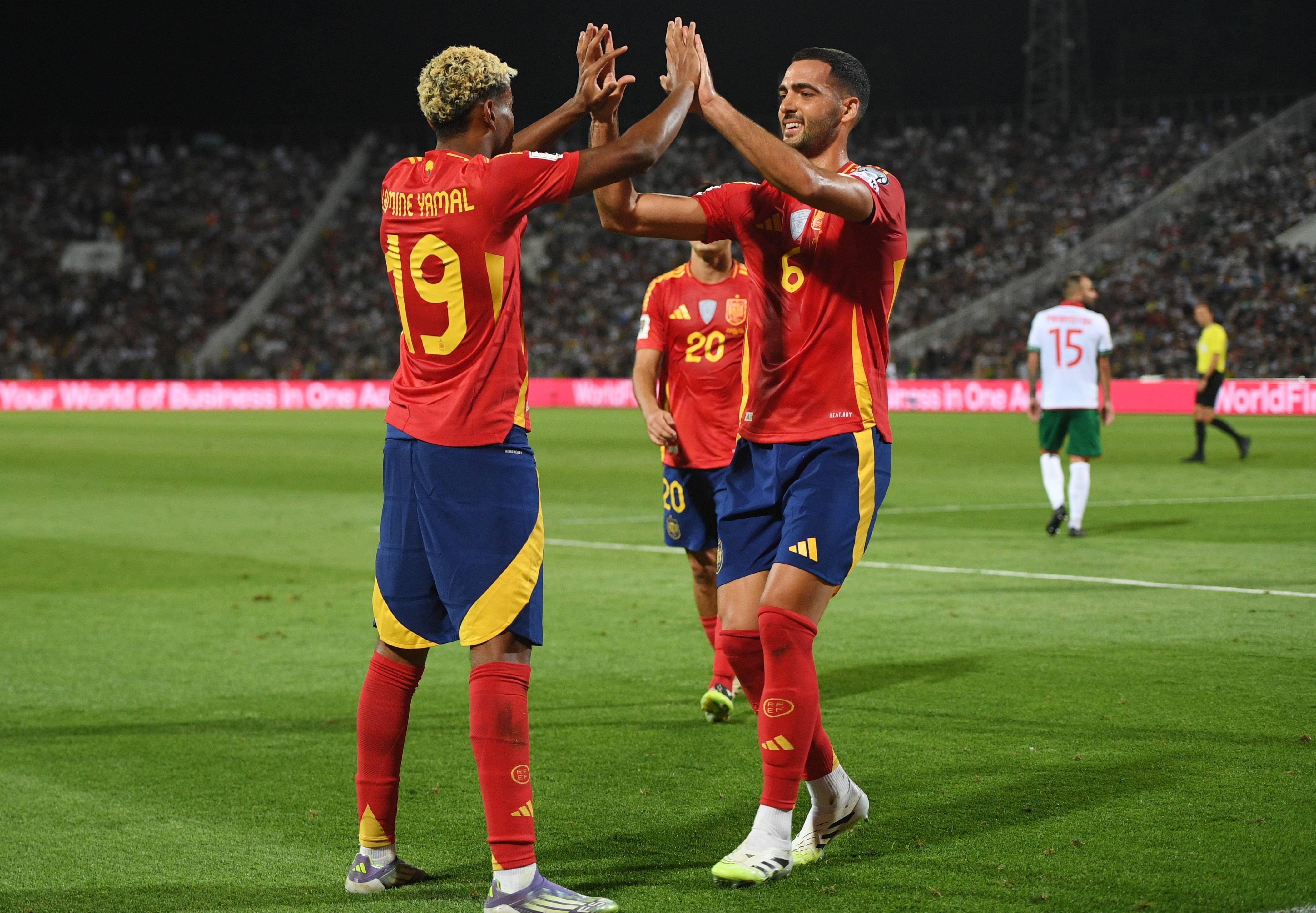 包含世预赛保加利亚0-3西班牙西班牙3分领跑的词条