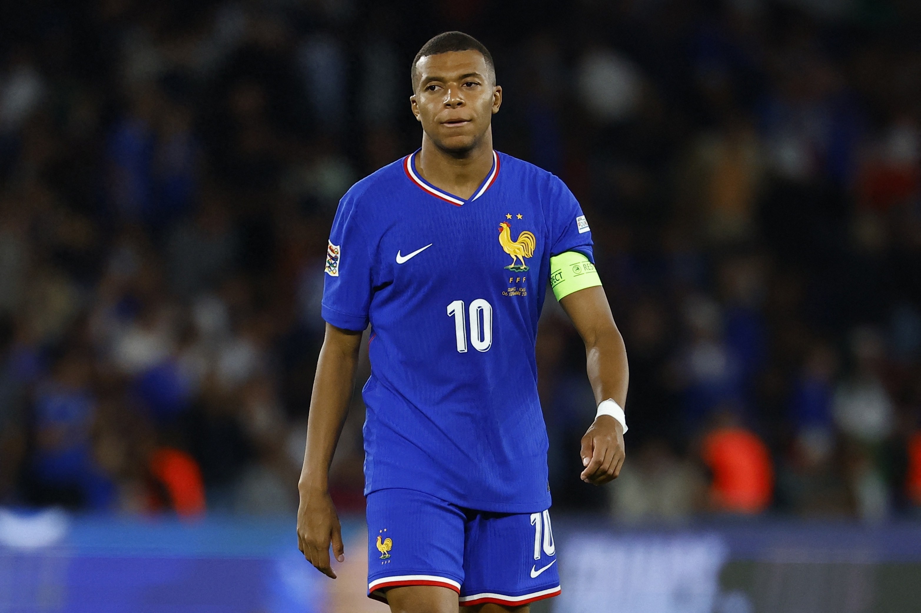 关于法媒：巴黎对法国足协非常不满因登贝莱伤退的信息