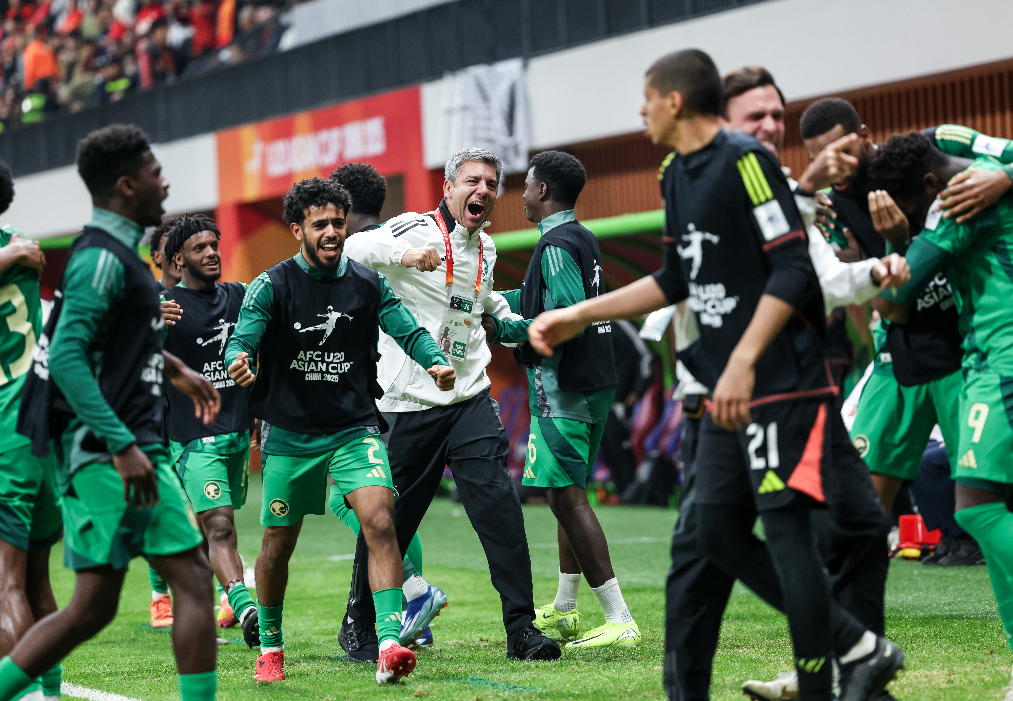 包含巴林足协将向球迷免费发门票观看与沙特的比赛的词条