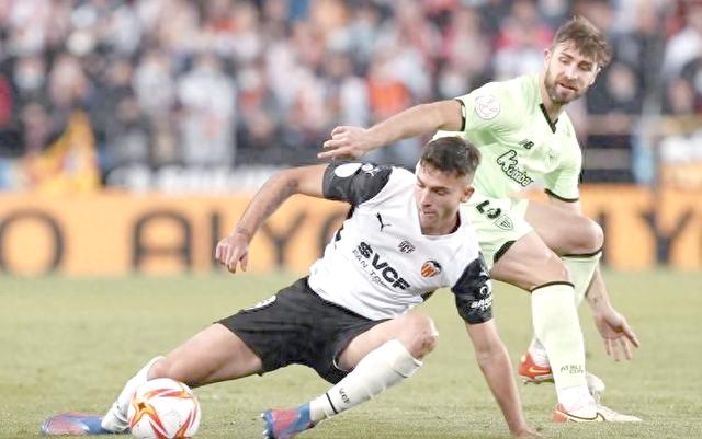 关于瓦伦西亚战平阿拉维斯球队遭遇连续不胜的信息