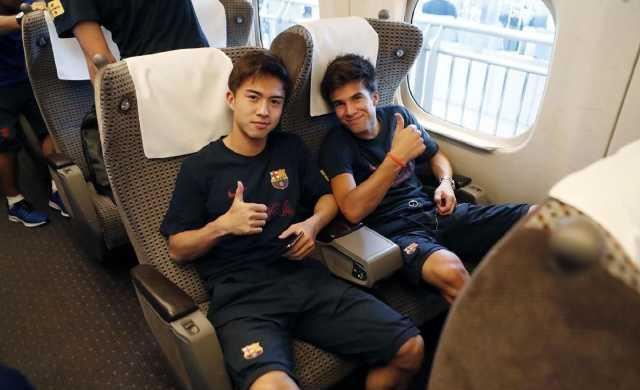 巴萨抵达神户参加欢迎晚宴再次访问日本