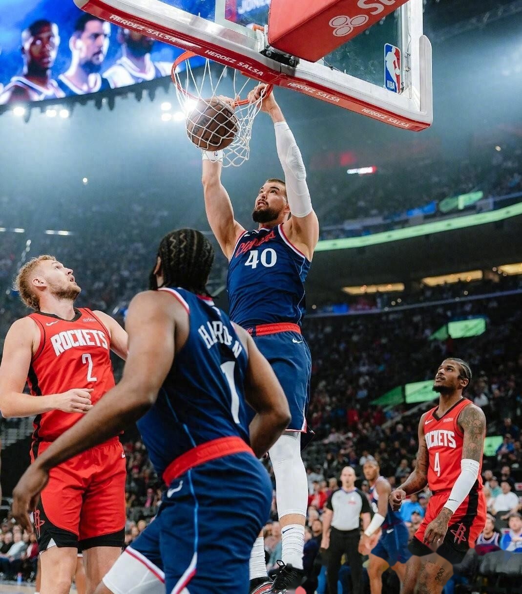 NBA-G:圣迭戈快船VS撕裂之城的简单介绍