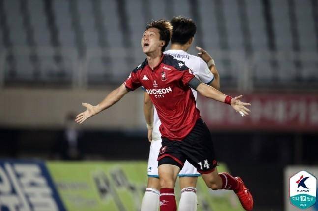 包含韩职联今日推荐：大邱FCvs济州SK前瞻大邱FC或主场告负的词条