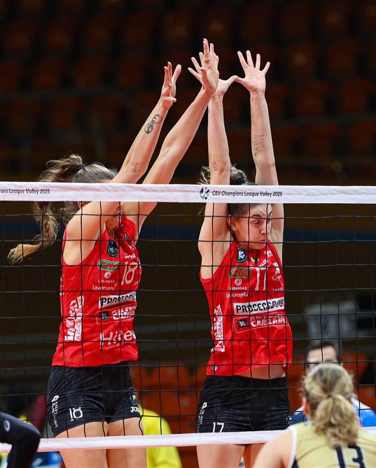 欧女联:奥林匹亚科斯女篮VS费内巴切女篮的简单介绍