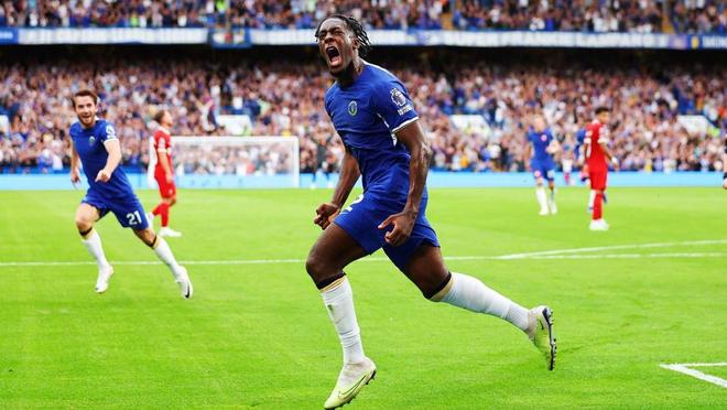 关于阿斯顿维拉VS埃弗顿保级队遇劲旅超清无延迟在线观看的信息