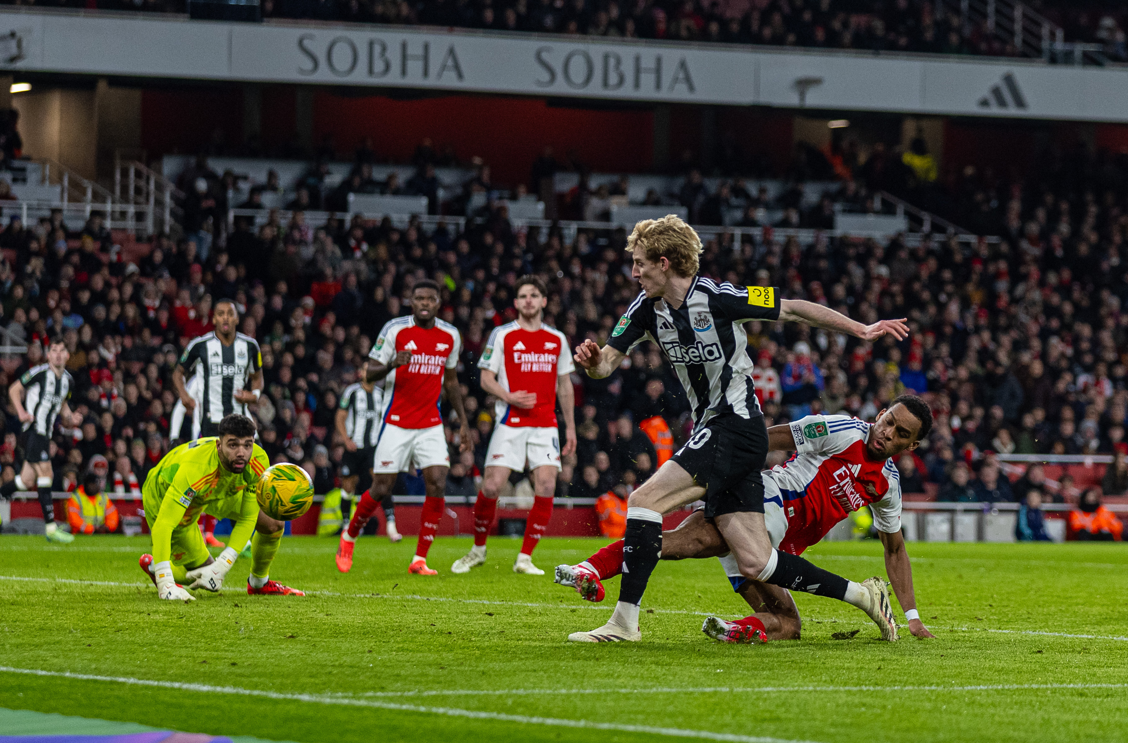 阿森纳VS伯恩茅斯强队稳胜超清无延迟在线观看的简单介绍