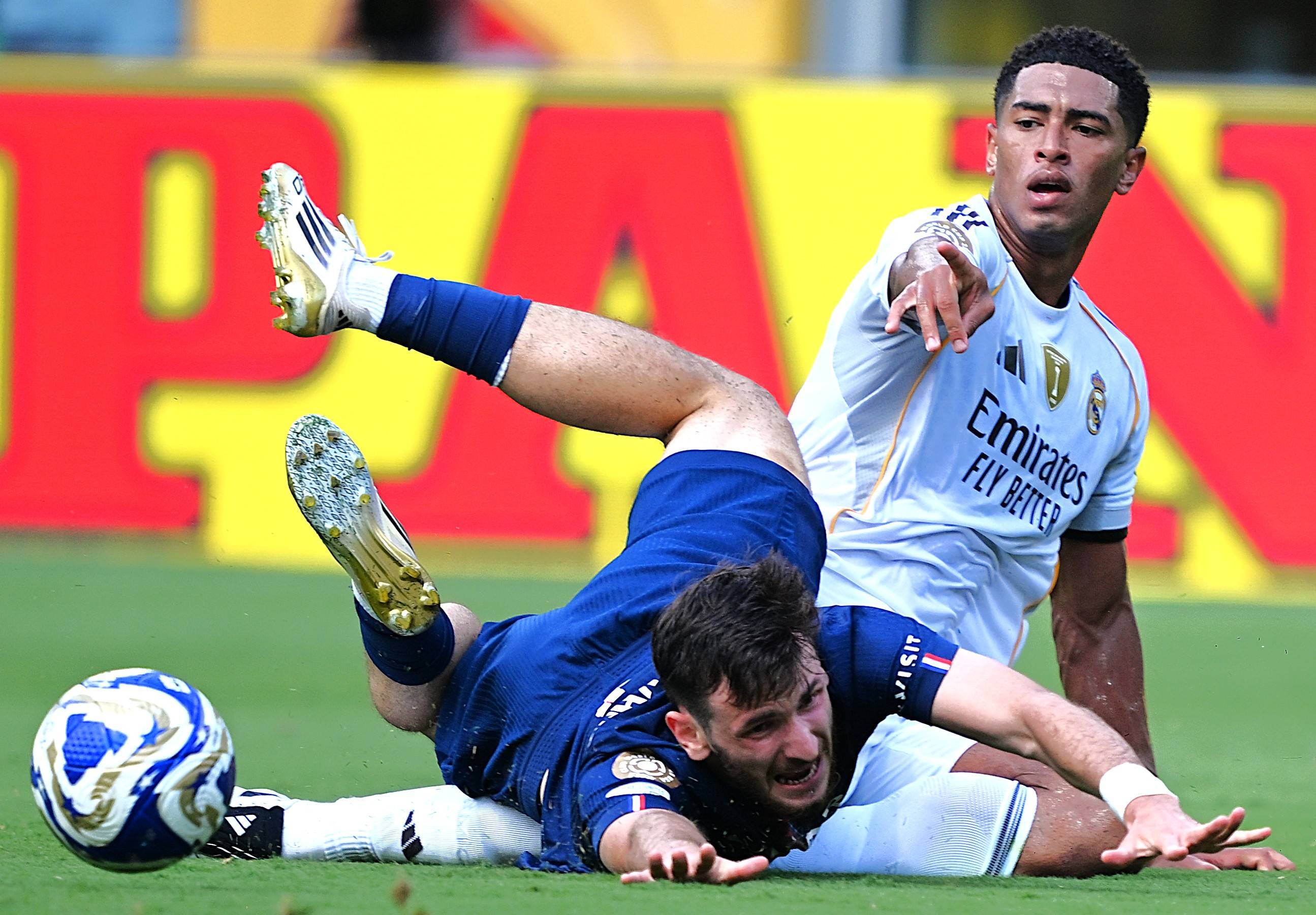 世俱杯巴黎圣日耳曼2-0拜仁晋级四强冲击队史首冠的简单介绍