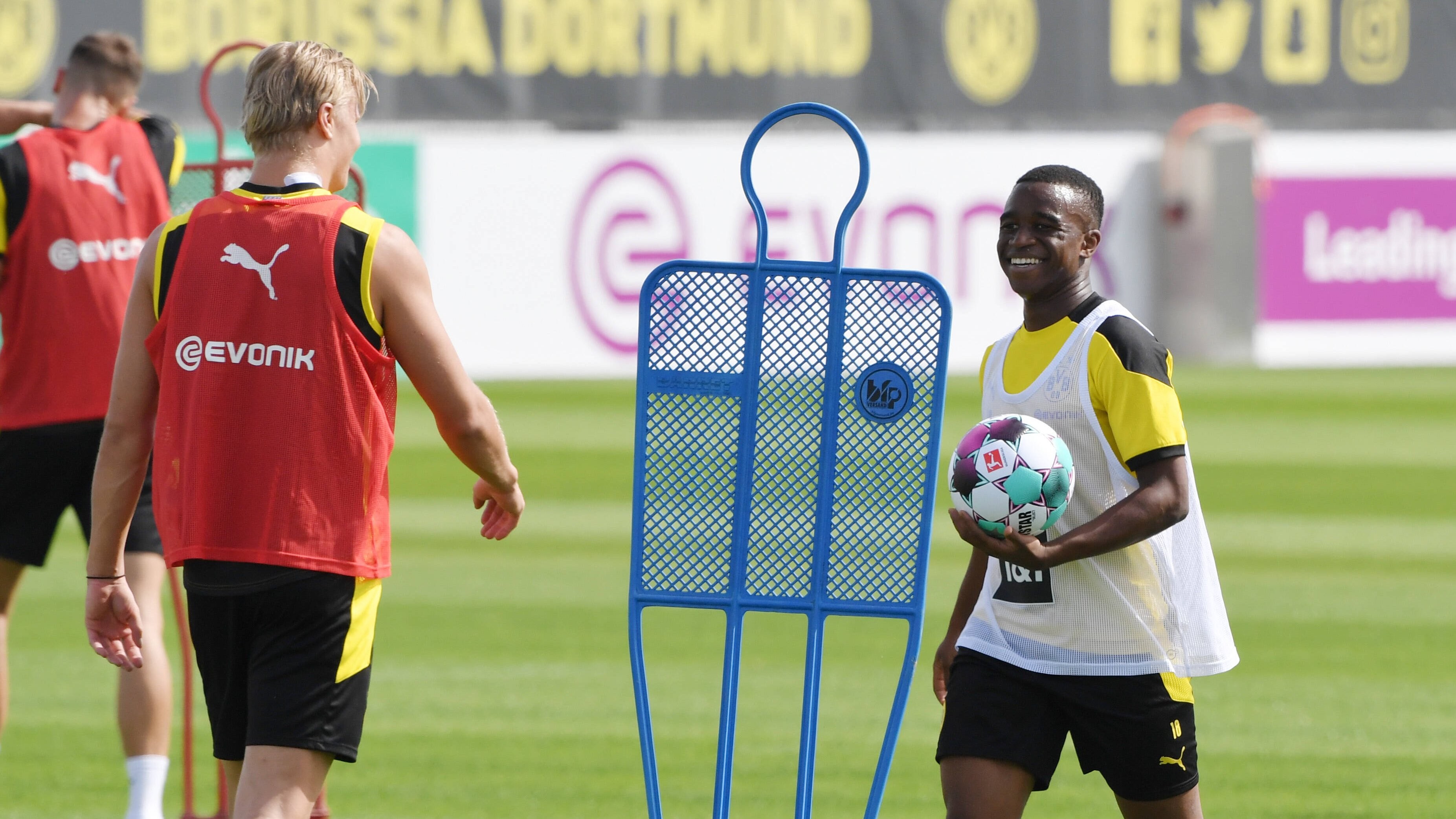 塞尔联U19：沃日多瓦茨U19VS马拉多特U19的简单介绍