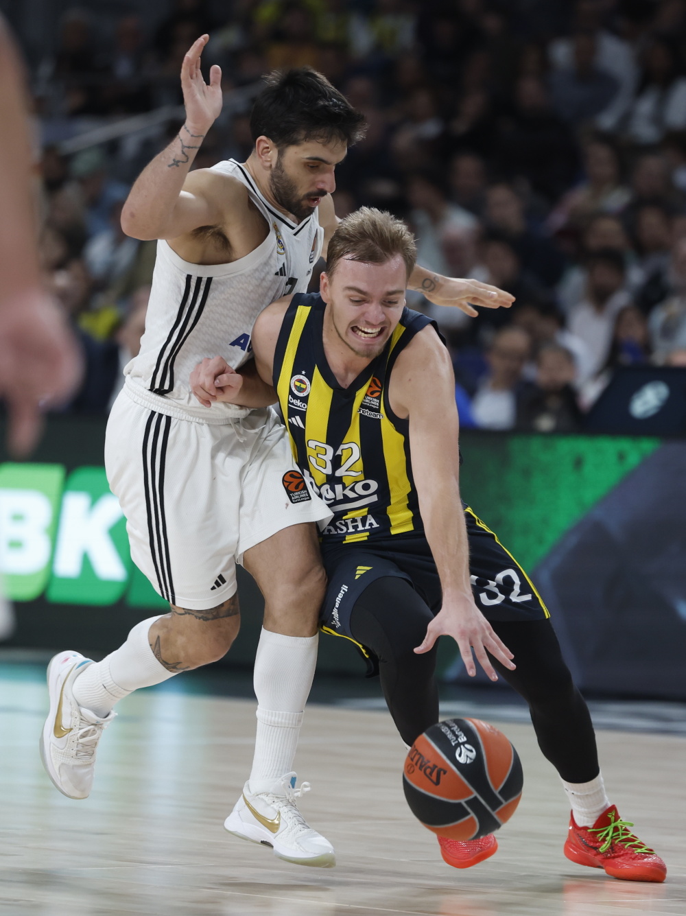 包含土篮超:费内巴切VS布尔萨体育的词条