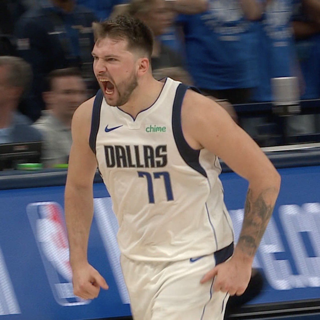 关于东契奇28+10+6助斯洛文尼亚结束4连败正负值+23的信息