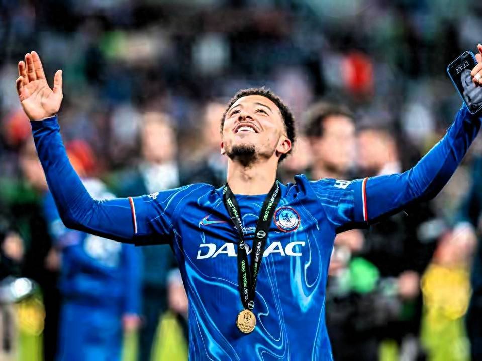 曝多特尚未计划签下桑乔球员薪资过高的简单介绍 曝多特尚未计划签下桑乔球员薪资过高的简单介绍