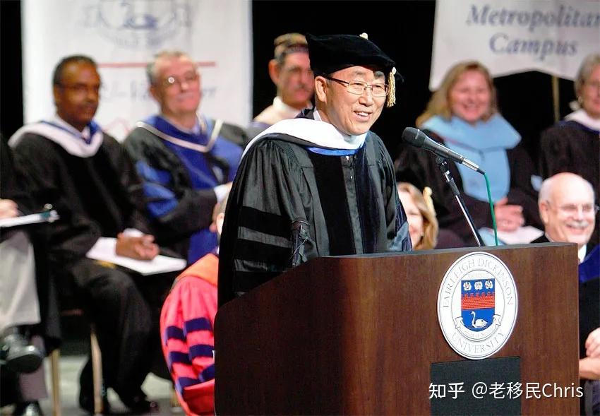 包含NCAA:菲尔莱狄更斯大学VS西点军校的词条