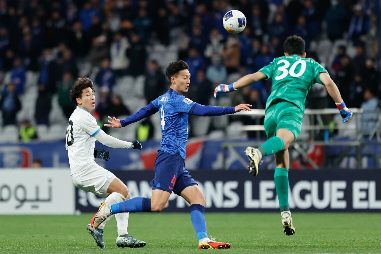 亚精英联：上海申花VS神户胜利船的简单介绍