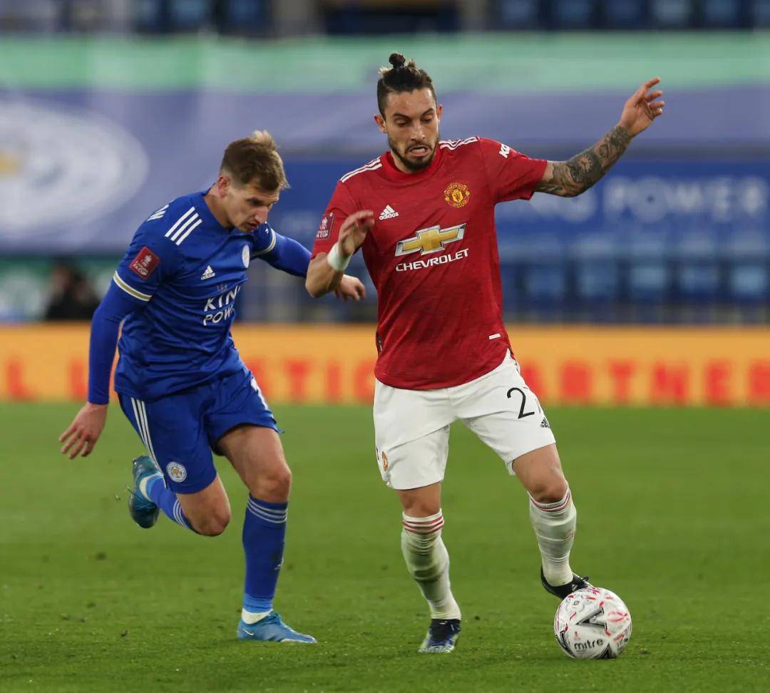 关于瓦尔迪与马奎尔等人一起度假曾是莱斯特城的队友的信息