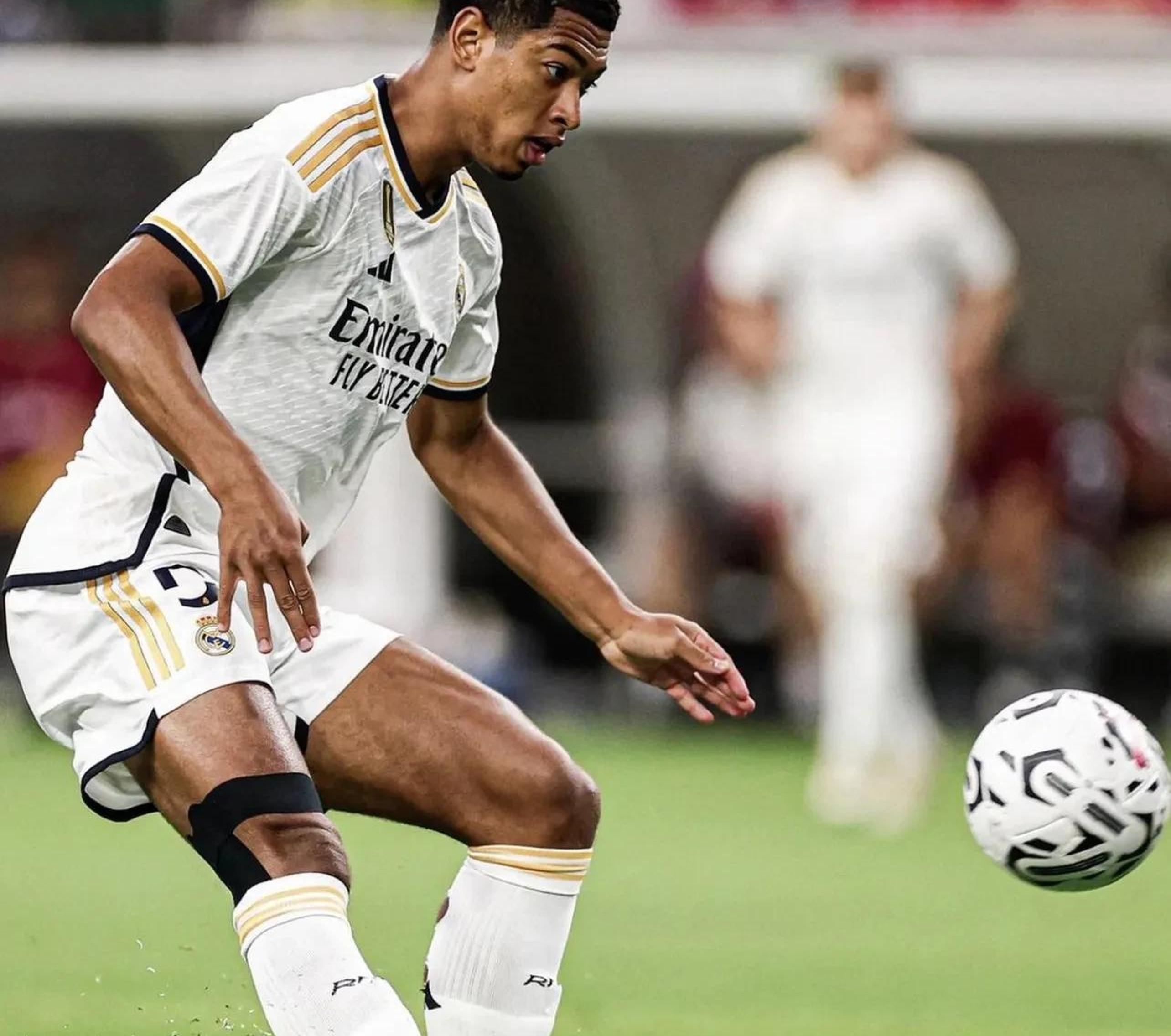 包含记者：阿隆索认为贝林厄姆定位是中场明确球员位置的词条