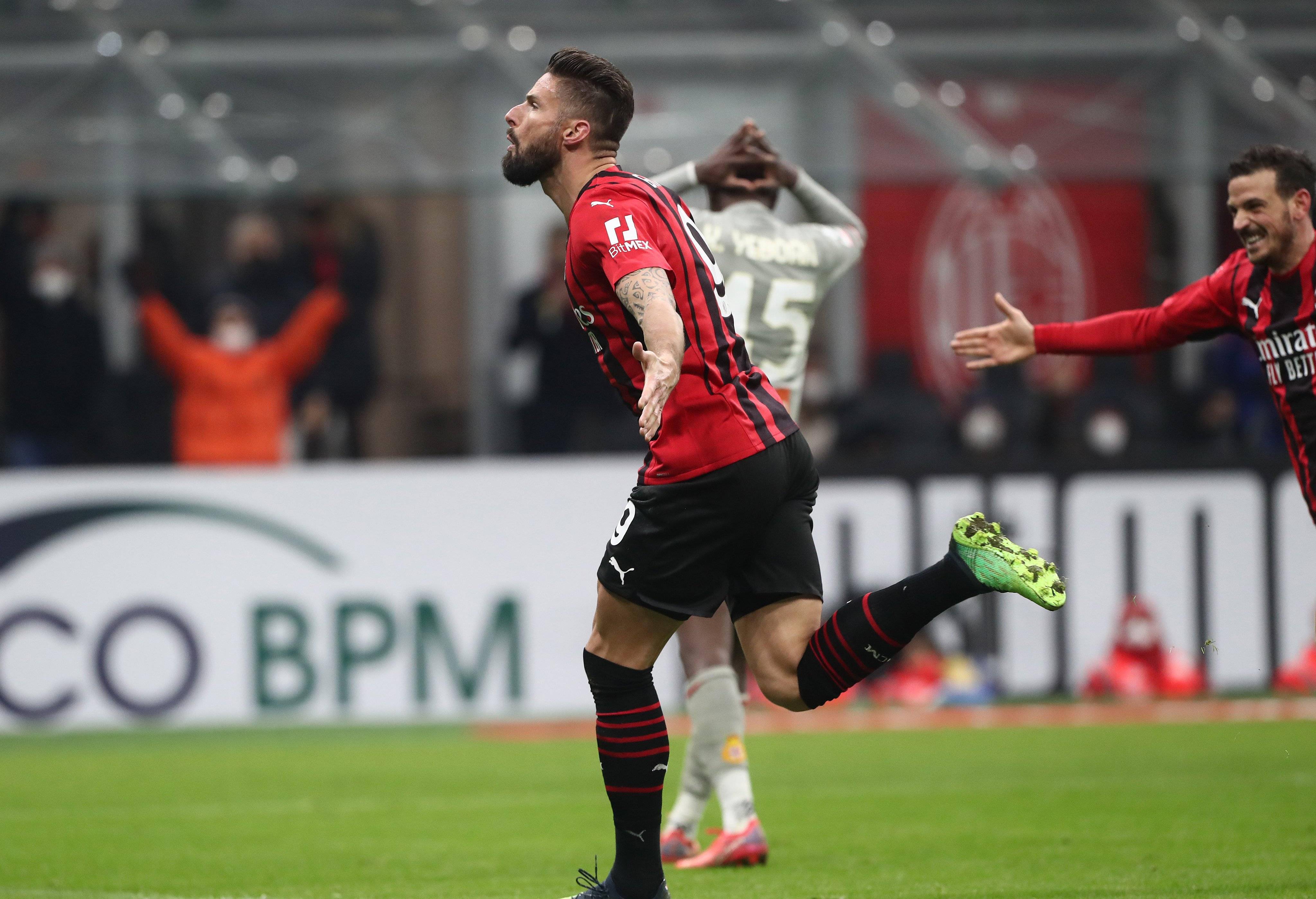 AC米兰有意加纳乔或为莱奥离队做准备