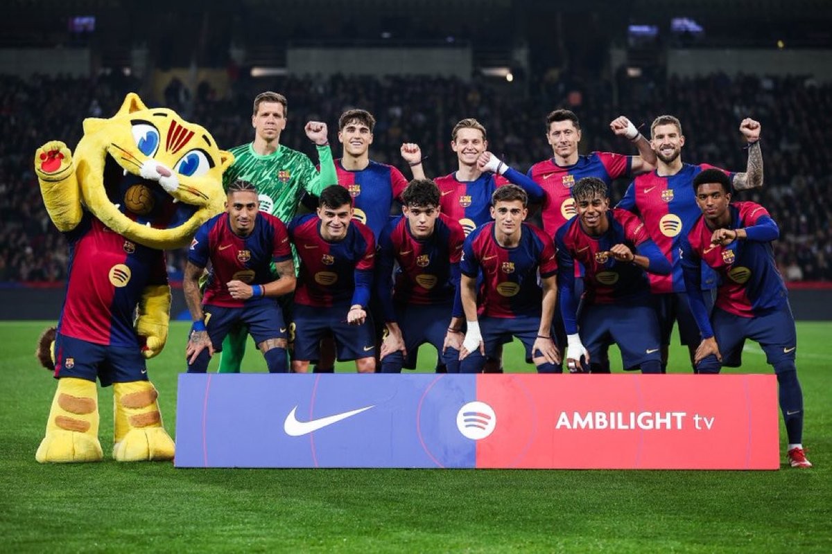 包含每体：巴萨尚未确定是否引进中卫新援伊尼戈-马丁内斯意外离队的词条