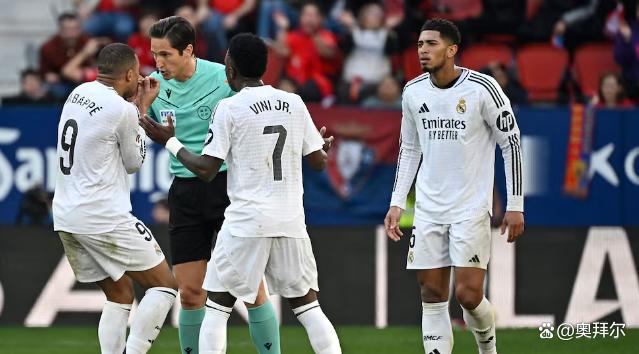 贝林厄姆和卡马文加参加部分草场训练两人新赛季均未出场的简单介绍