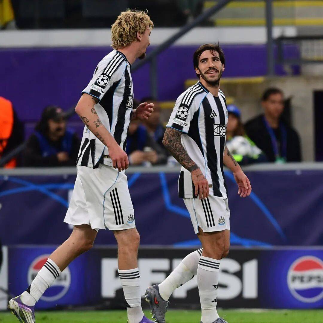 纽卡斯尔确认威尔逊将离队在喜鹊队效力五年打进49球的简单介绍