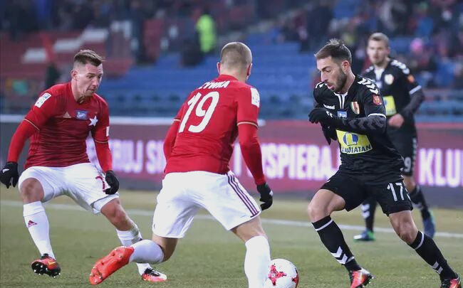 德甲莱比锡红牛VS斯图加特比赛预测两队近期都保持连胜的简单介绍