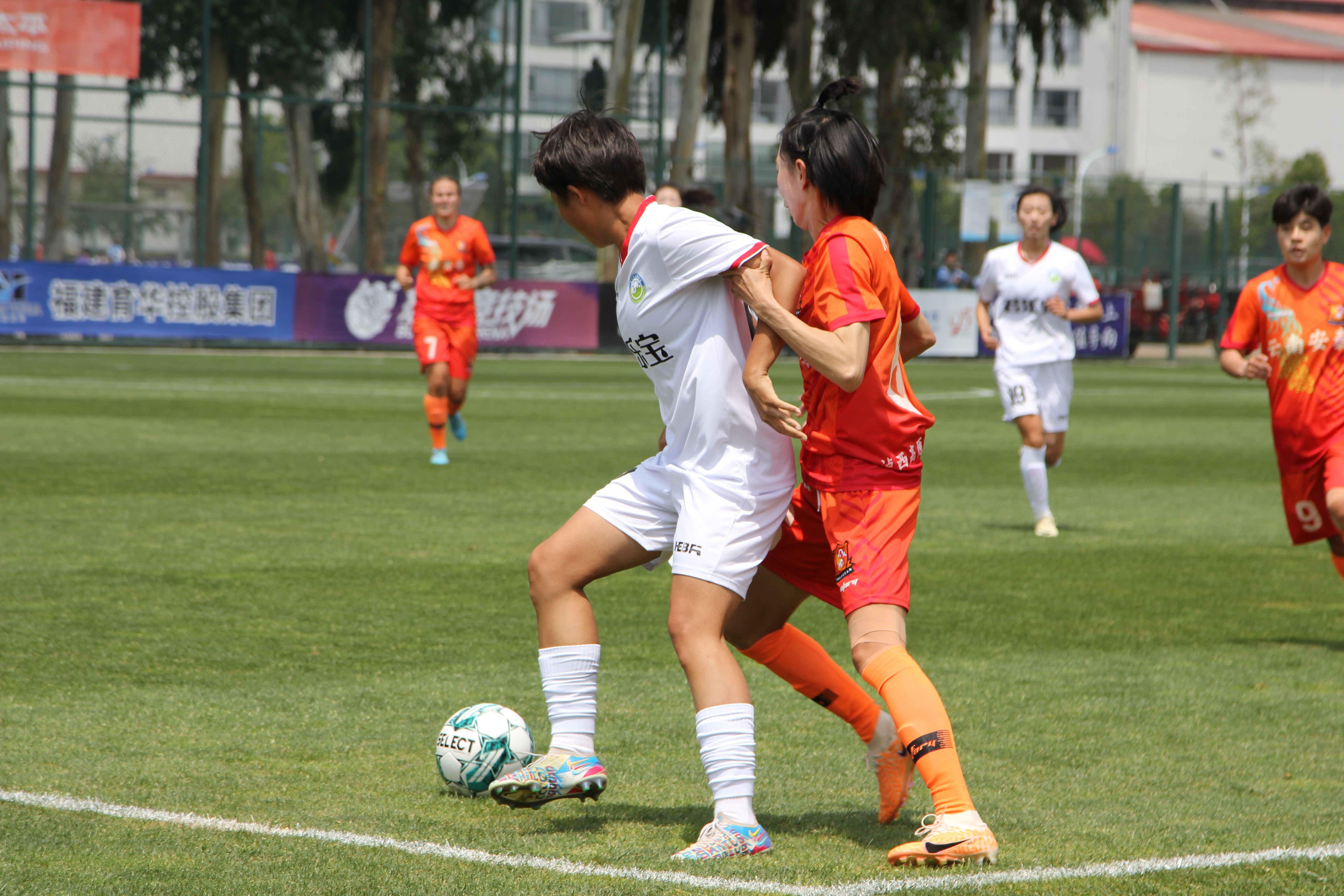 包含德甲女：云达不来梅女足VS科隆女足的词条