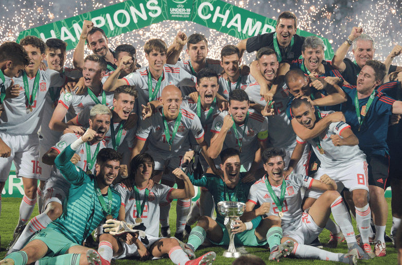 包含欧青赛罗马尼亚U21VS斯洛伐克U21比分预测两队迎来荣誉之战的词条