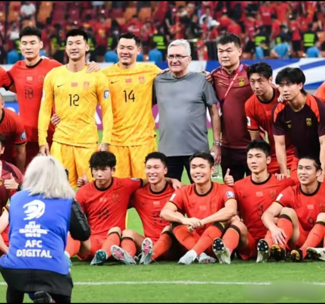 关于国足对阵巴林超5万人现场观赛王钰栋点射绝杀巴林的信息