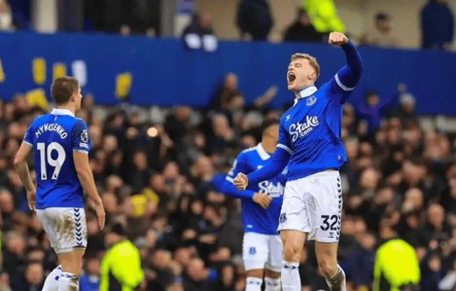 西汉姆联新赛季开局3连败铁锤帮陷入低迷的简单介绍