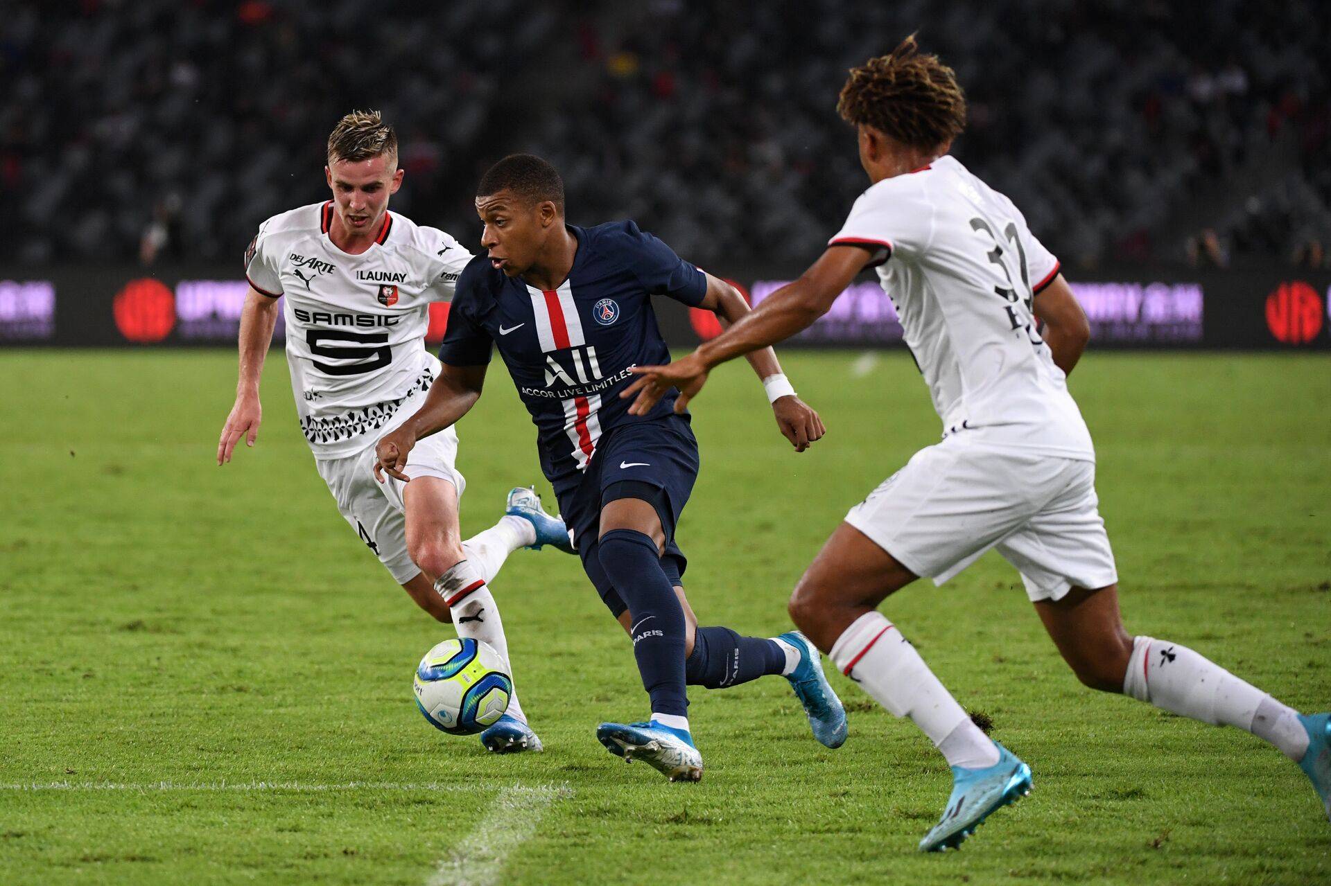 包含法甲女:圣埃蒂安女足VS巴黎圣日耳曼女足的词条 包含法甲女:圣埃蒂安女足VS巴黎圣日耳曼女足的词条