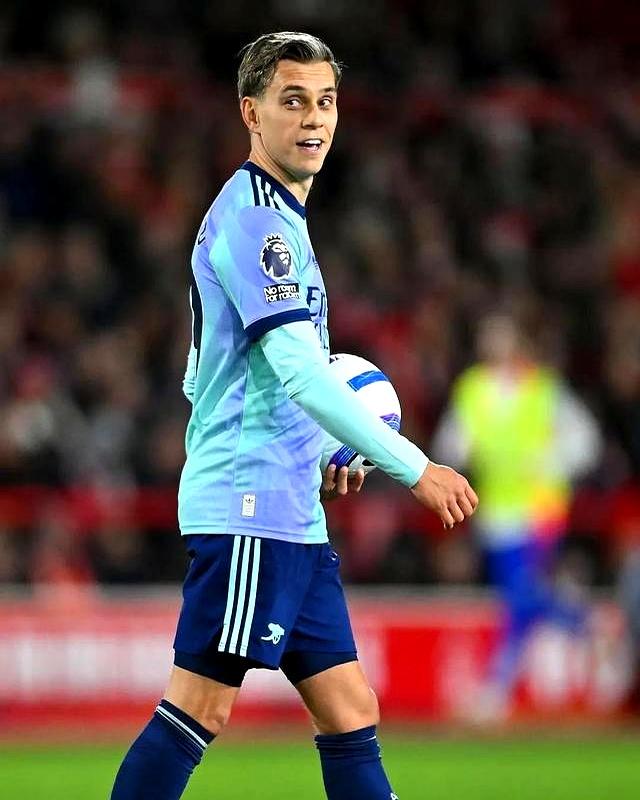 诺丁汉森林公布欧联杯名单津琴科落选的简单介绍