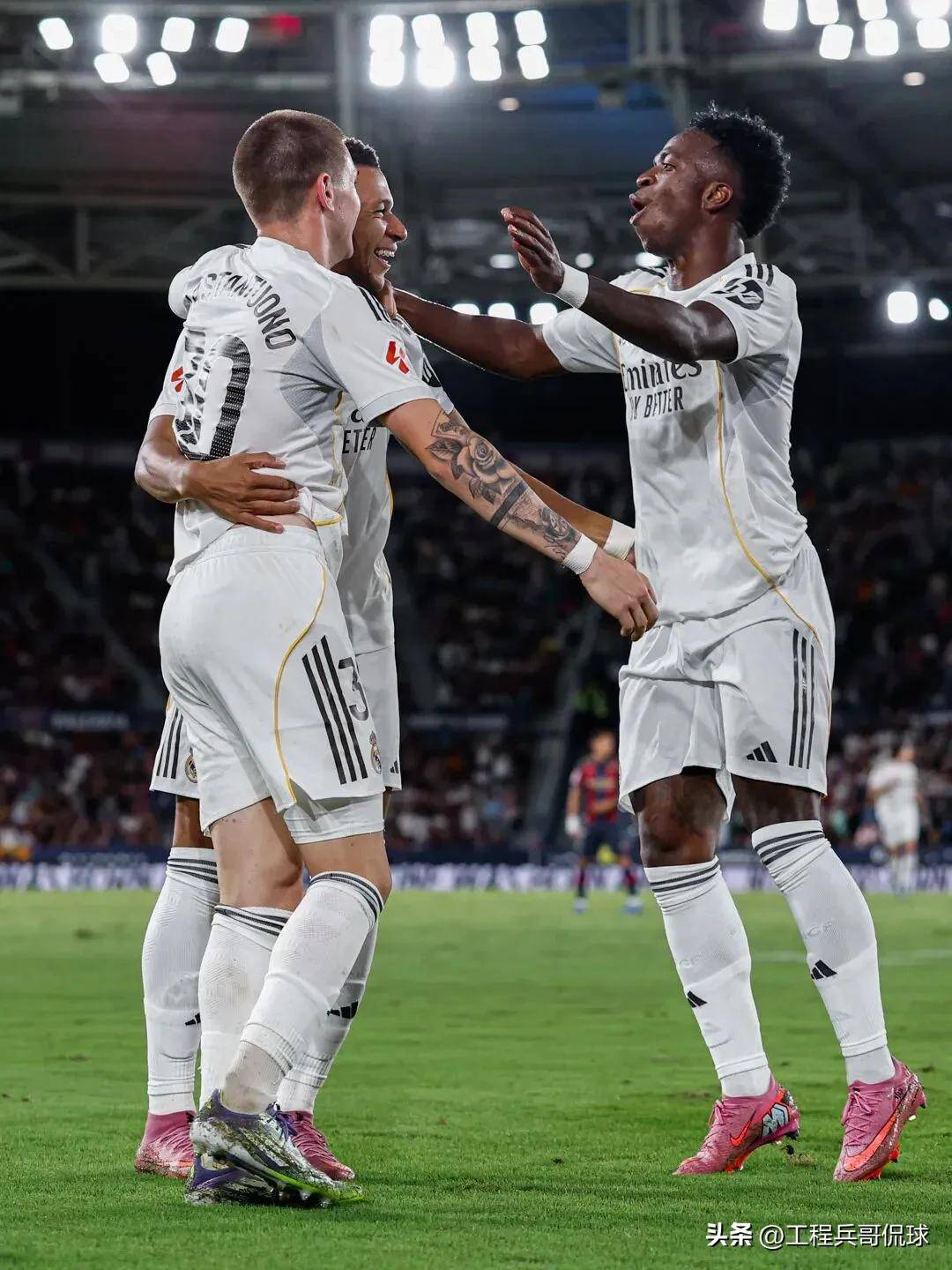 包含皇马创下一项西甲开局纪录连续17个赛季首战不败的词条