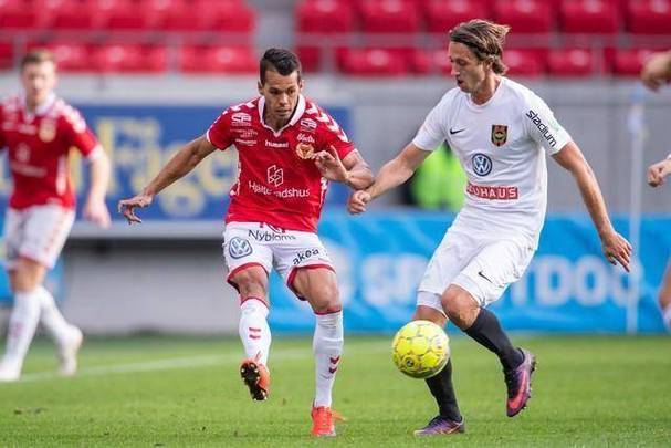 包含荷兰杯鹿特丹斯巴达VS格罗宁根比赛预测两队在本赛季荷甲表现不错的词条