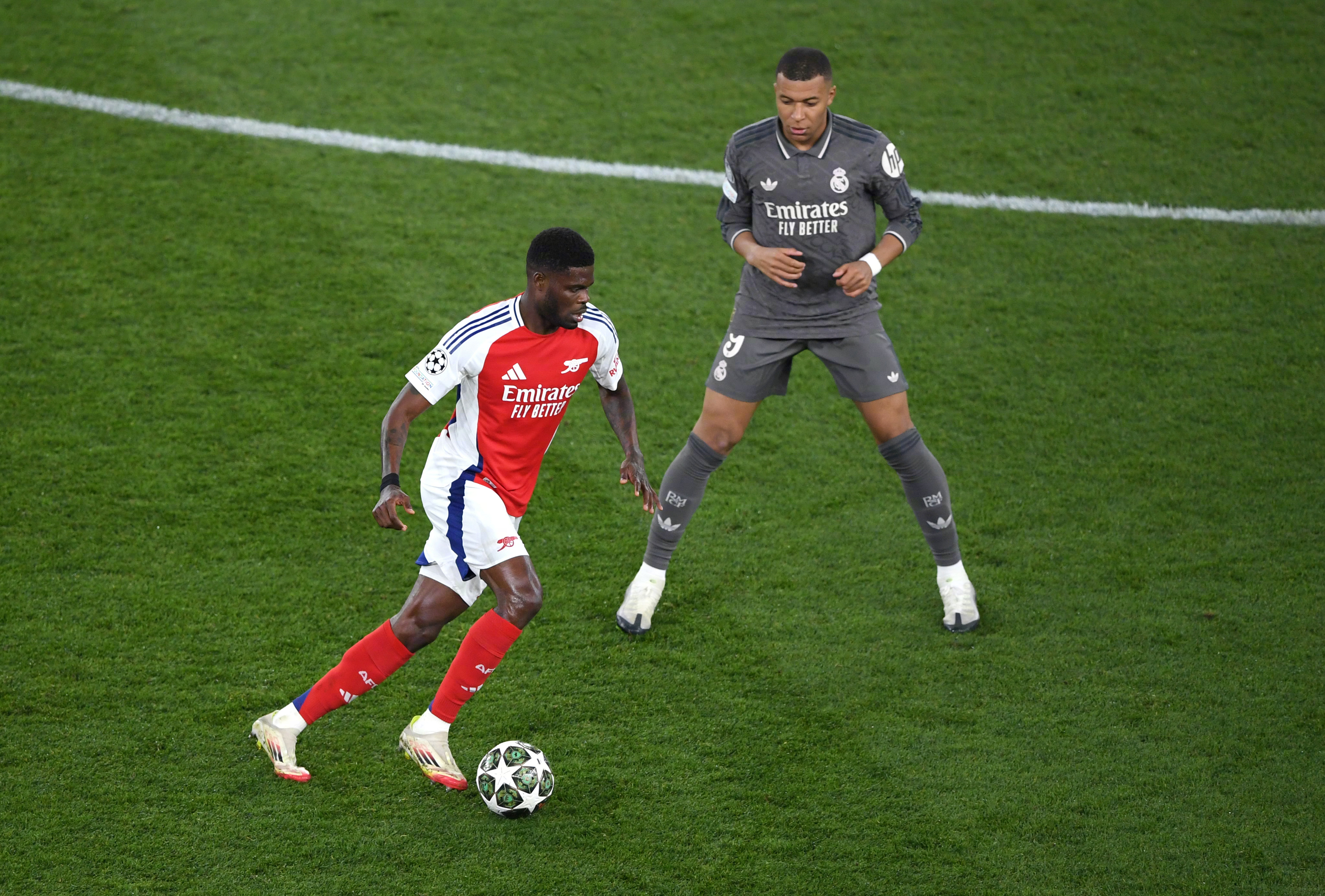 友谊赛阿森纳1-0AC米兰萨卡破门的简单介绍