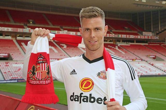 包含桑德兰升至积分榜第二名黑猫新赛季表现出色的词条 包含桑德兰升至积分榜第二名黑猫新赛季表现出色的词条