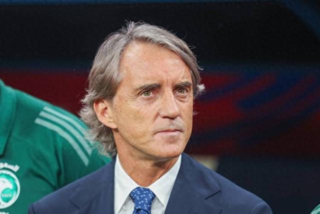 关于亚亚图雷将执教比甲球队此前曾在沙特担任曼奇尼助教的信息