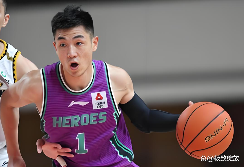 关于男篮亚洲杯中国男篮93-88沙特男篮迎开门红胡金秋20+5赵睿19+4+6的信息