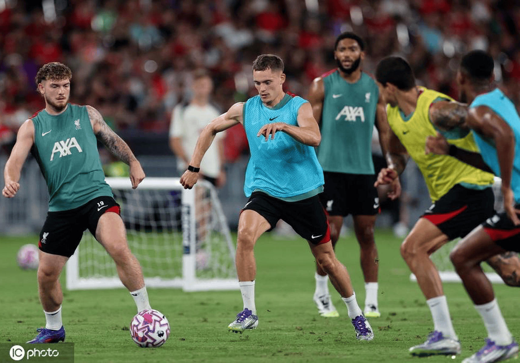 关于利物浦全队已抵达中国香港开启亚洲行的信息  第2张