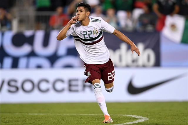 包含美洲金杯墨西哥夺冠队史第10冠创赛事纪录的词条