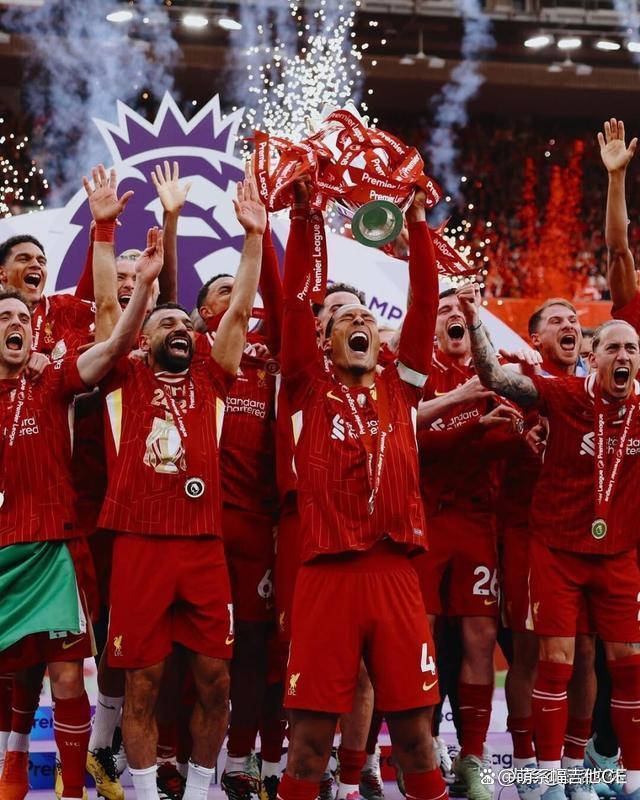 包含利物浦中卫深度不足引发担忧球队一直在寻找有潜力的年轻目标的词条