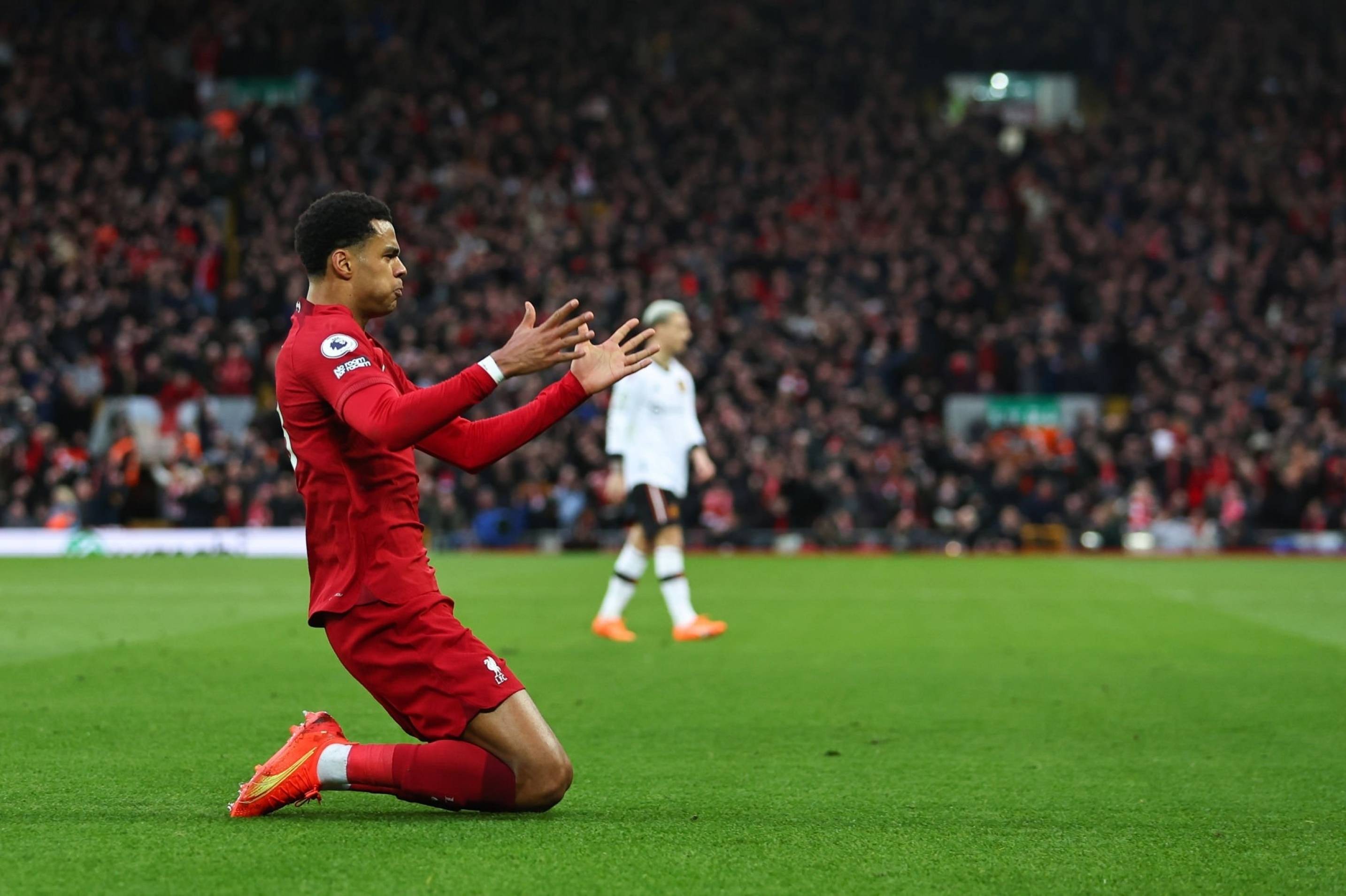 曝沃尔特马德团队向拜仁施压球员希望转会拜仁的简单介绍  第2张