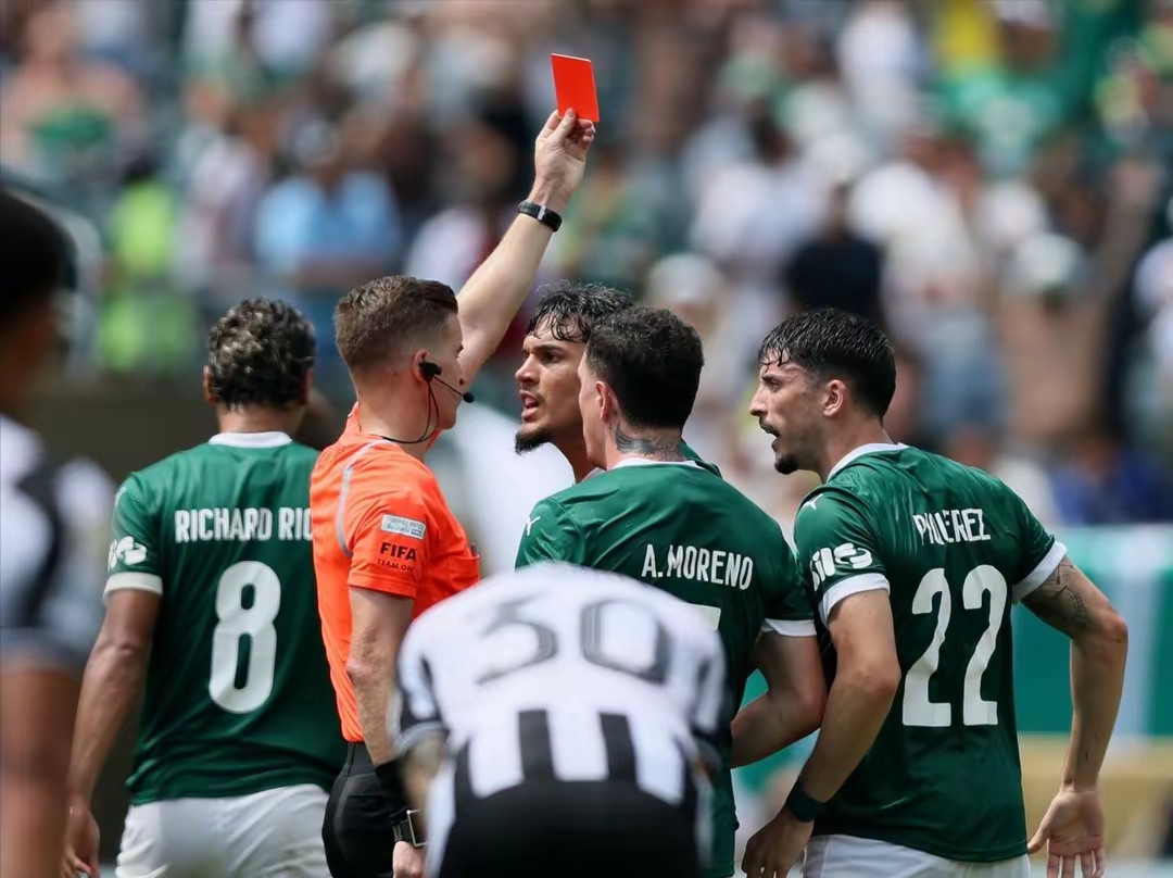 曝鲁加尼将随尤文参加世俱杯结束在阿贾克斯的租借的简单介绍