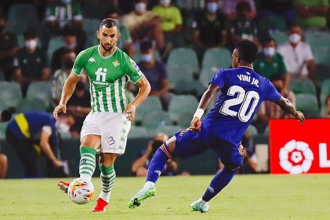 包含欧联杯皇家贝蒂斯2-0里昂贝蒂斯四轮不败的词条