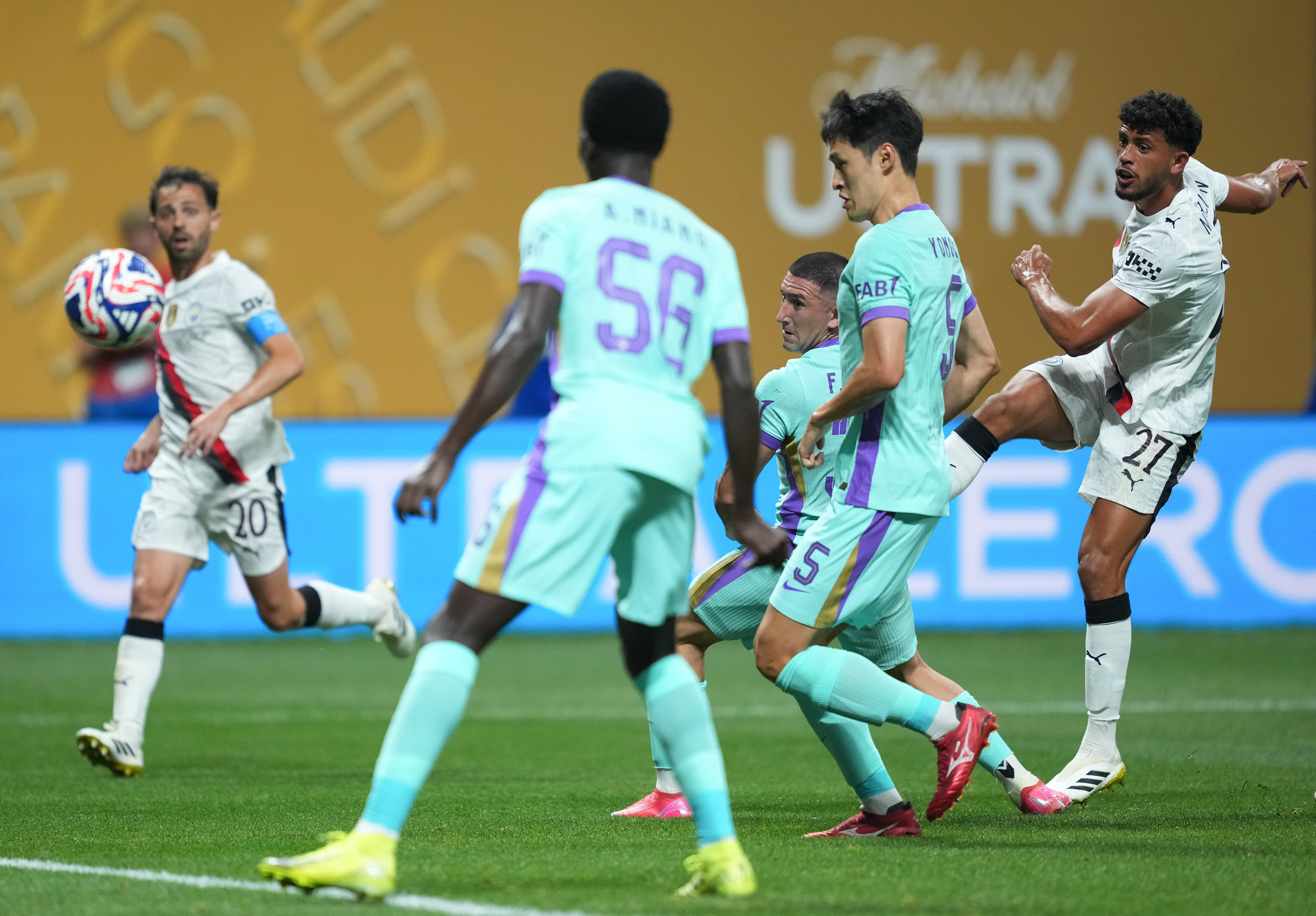 世俱杯曼城6-0艾因两连胜提前出线的简单介绍