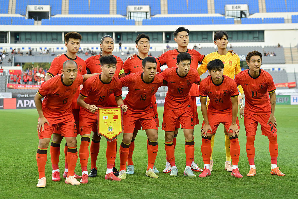 包含东亚杯国足1-0香港国足东亚杯首胜的词条  第1张