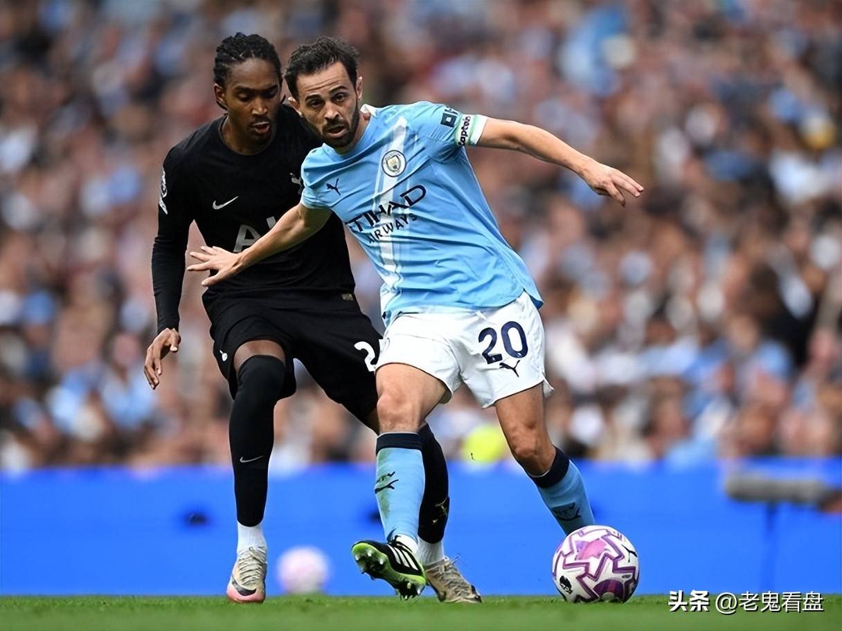 包含利雅得新月准备一亿英镑求购B费曼联对出售球员持开放态度的词条  第2张